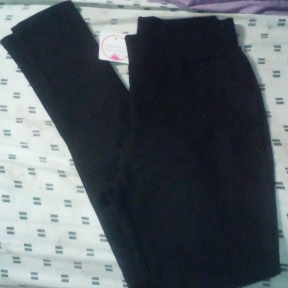 NWT Sienna Rose Leggings Black